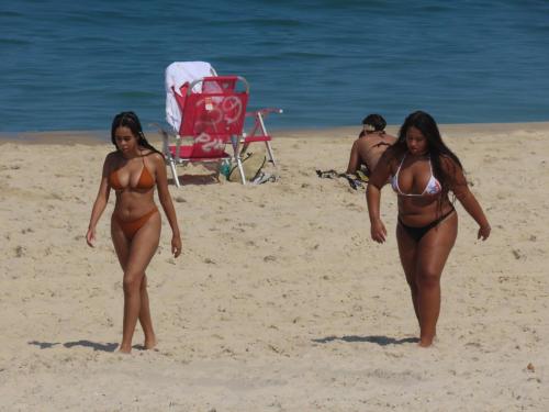 sisters with big tits ipanema